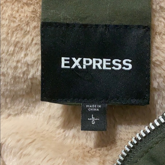 NEW without tag EXPRESS Zip-Out Faux Fur Lined Anorak - Picture 4 of 4